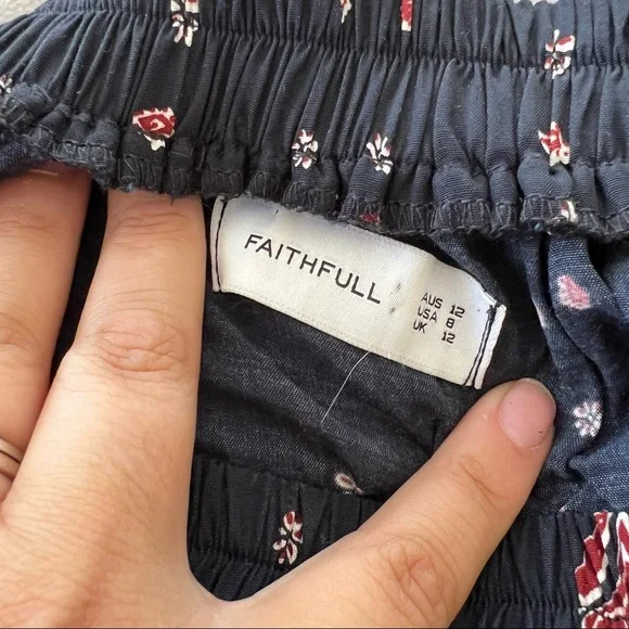 Faithfull The Brand RARE Polonia Off The Shoulder Blouse in Desert Oasis - Picture 8 of 10